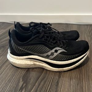 EUC Saucony Endorphin Speed 2 Running Shoes